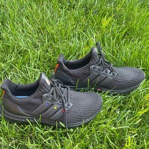 Adidas Ultraboost 4.0 DNA Valentines Day Men’s size 9.5